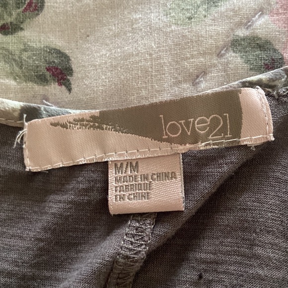 Love 21 mini dress🍄 - Picture 4 of 7